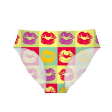 Load image into Gallery viewer, 3D Kiss Swimming Trunks