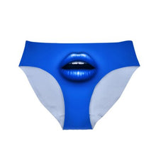 Load image into Gallery viewer, 3D Kiss Swimming Trunks